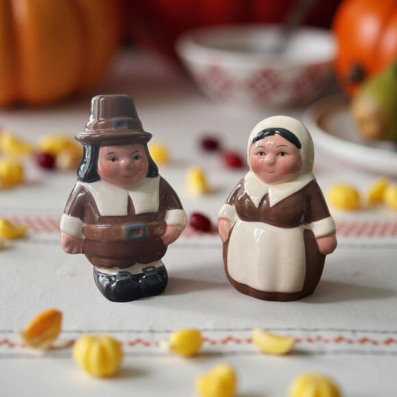 Publix Pilgrim Salt & Pepper Shakers 2002 Encore Edition Thanksgiving - Picture 1 of 9